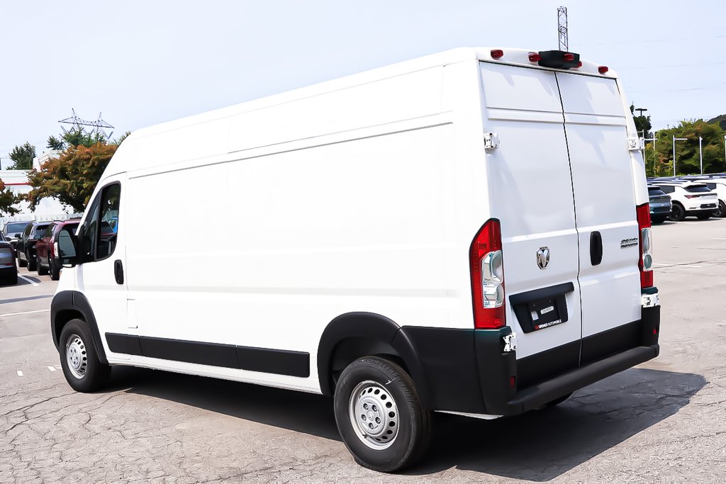 Ram PROMASTER CARGO VAN 3500 TRADESMAN W/O PASS SEAT 2025 à Terrebonne, Québec - 4 - w1024h768px