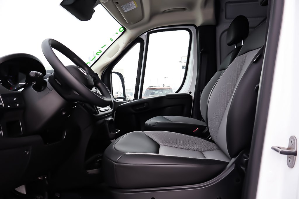 Ram ProMaster Cargo Van TRADESMAN 3500 + HIGH ROOF + 159 EXT + V6 3.6L 2025 à Terrebonne, Québec - 10 - w1024h768px