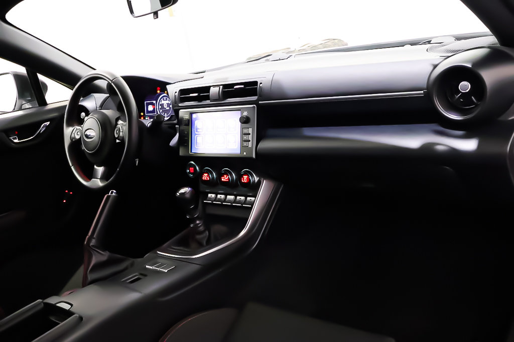2022 Subaru BRZ RWD + TRANSMISSION MANUELLE in Terrebonne, Quebec - 13 - w1024h768px