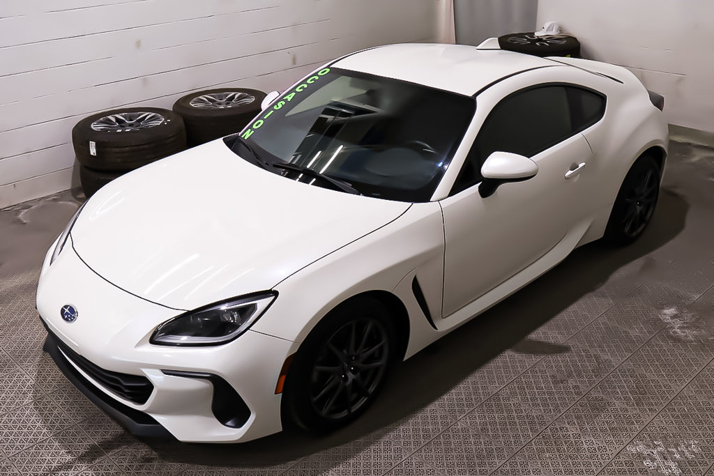 2022 Subaru BRZ RWD + TRANSMISSION MANUELLE in Terrebonne, Quebec - 3 - w1024h768px