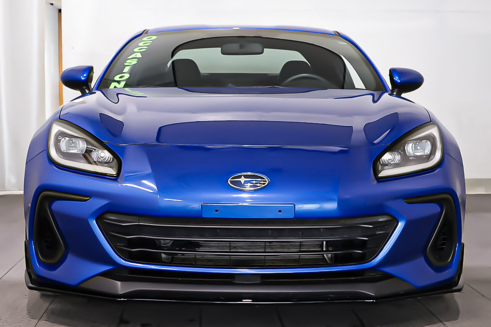 2023 Subaru BRZ SPORT-TECH + MANUEL + MAGS 18 POUCES in Terrebonne, Quebec - 2 - w1024h768px