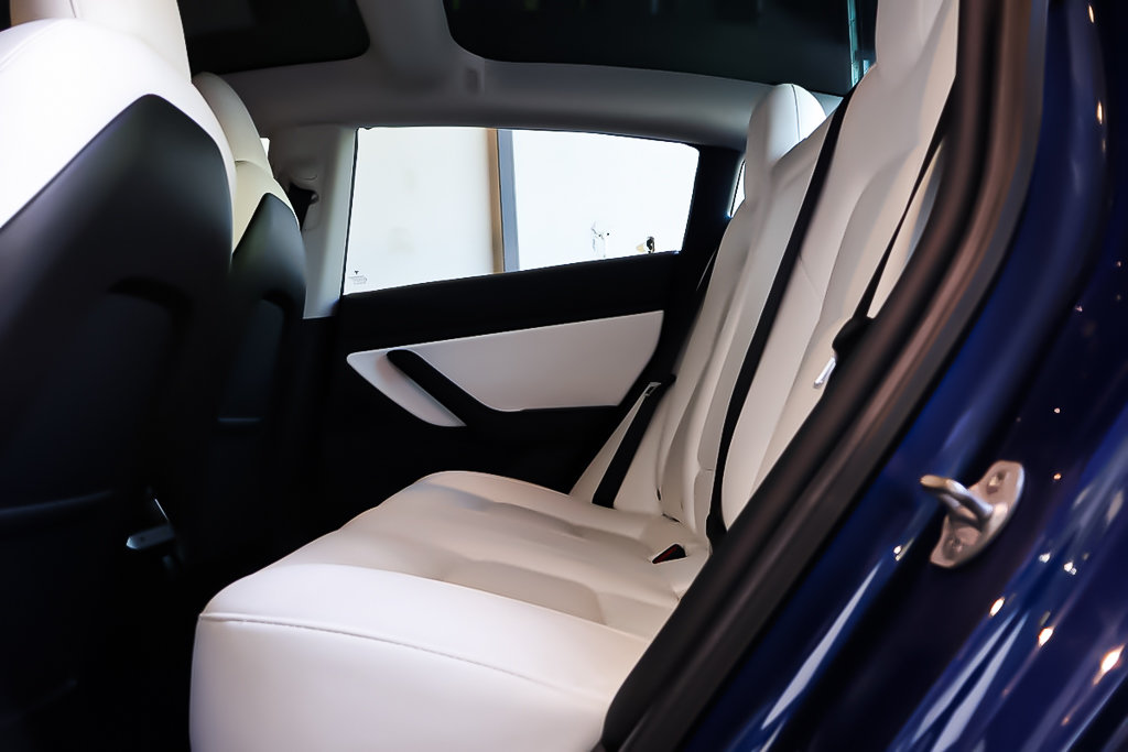 Tesla MODEL 3 PERFORMANCE LONG RANGE + AWD + TOIT PANO 2020 à Terrebonne, Québec - 26 - w1024h768px