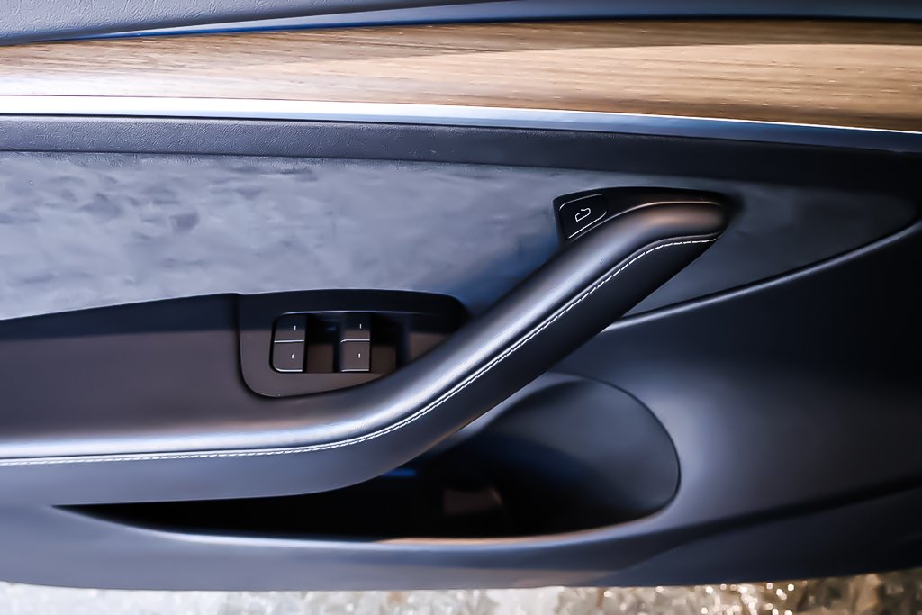 Tesla MODEL 3 SR + RWD + TOIT DE VERRE PANO 2021 à Terrebonne, Québec - 23 - w1024h768px