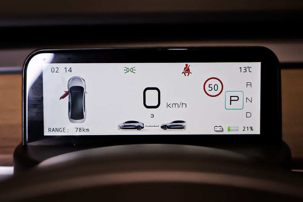 2023 Tesla MODEL 3 SR + 430 KM AUTONOMIE + CUIR in Terrebonne, Quebec - 13 - w1024h768px