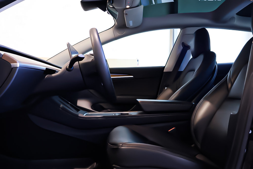 Tesla MODEL 3 SR + RWD + TOIT PANORAMIQUE + CUIR 2023 à Terrebonne, Québec - 10 - w1024h768px