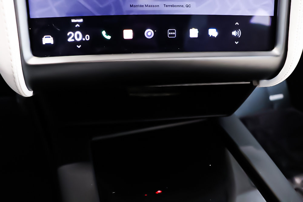 2020 Tesla Model X DUAL MOTOR + LONG RANGE PLUS + CUIR in Terrebonne, Quebec - 26 - w1024h768px