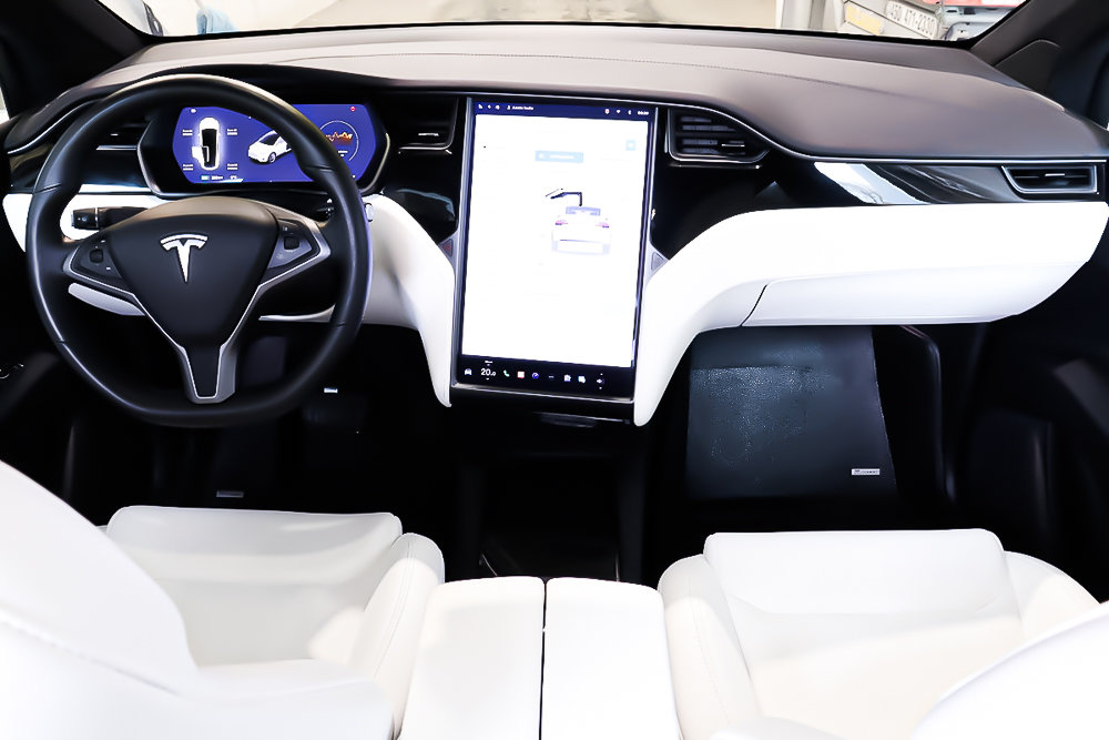Tesla Model X DUAL MOTOR + LONG RANGE PLUS + CUIR 2020 à Terrebonne, Québec - 15 - w1024h768px