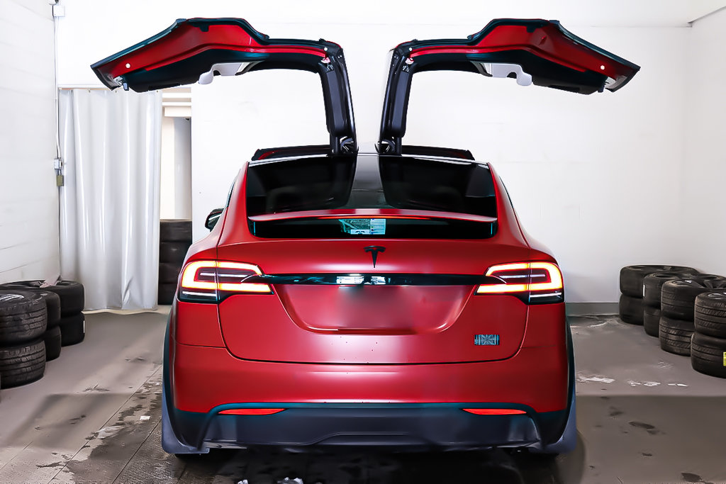 2022 Tesla Model X PLAID + AWD + TOIT DE VERRE + ATTACHE-REMORQUE in Terrebonne, Quebec - 6 - w1024h768px