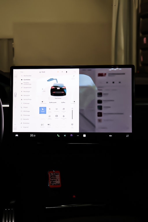 2022 Tesla Model X LONG RANGE + AWD + TOIT DE VERRE PANO in Terrebonne, Quebec - 22 - w1024h768px