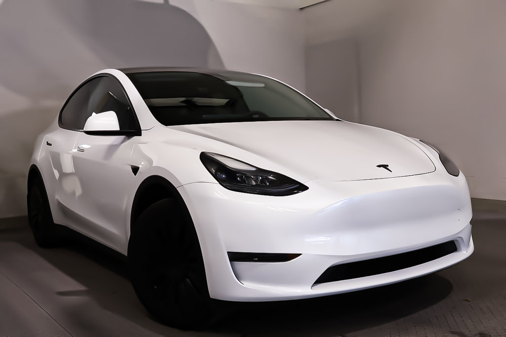 Tesla Model Y SR + FULL ELECTRIQUE + TOIT DE VERRE PANO 2023 à Terrebonne, Québec - 1 - w1024h768px