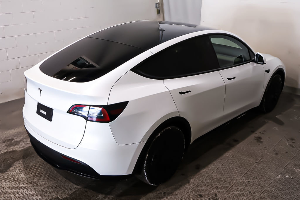 Tesla Model Y SR + RWD + TOIT DE VERRE PANO + CUIR 2023 à Terrebonne, Québec - 6 - w1024h768px