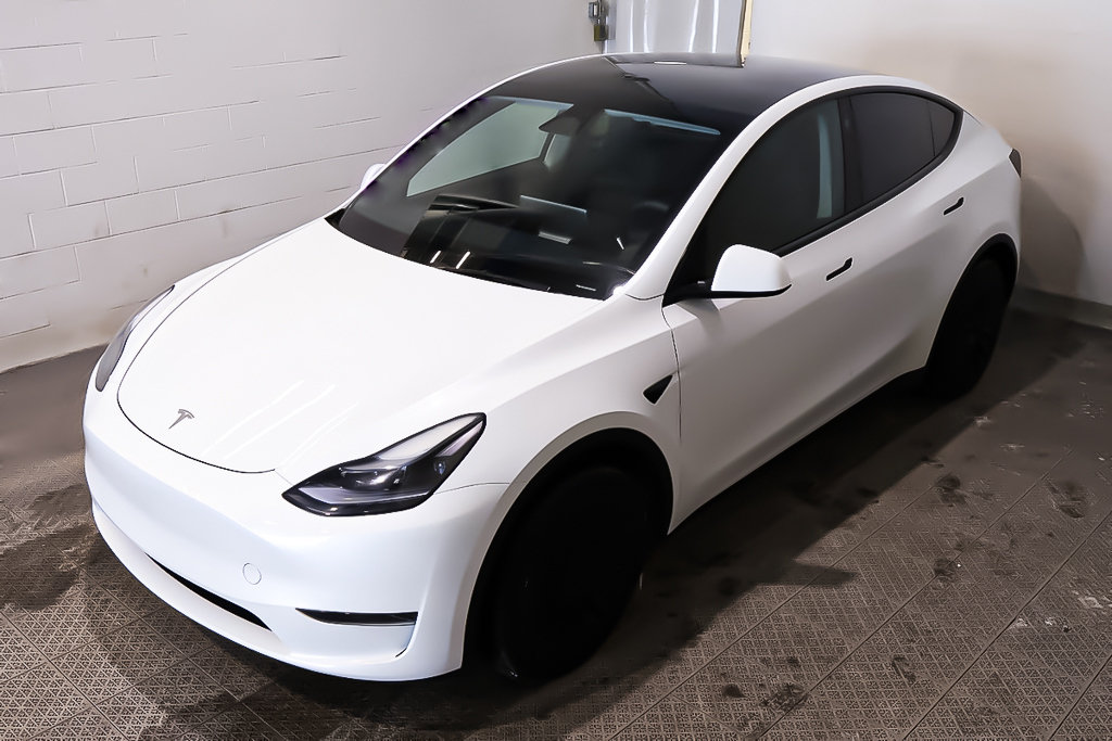 2023 Tesla Model Y SR + RWD + TOIT DE VERRE PANO + CUIR in Terrebonne, Quebec - 3 - w1024h768px