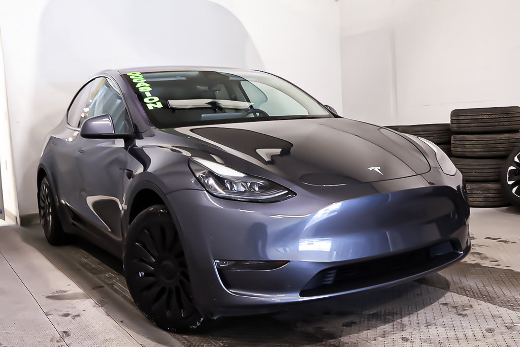 Tesla Model Y SR + RWD + TOIT DE VERRE PANO + CUIR 2023 à Terrebonne, Québec - 1 - w1024h768px