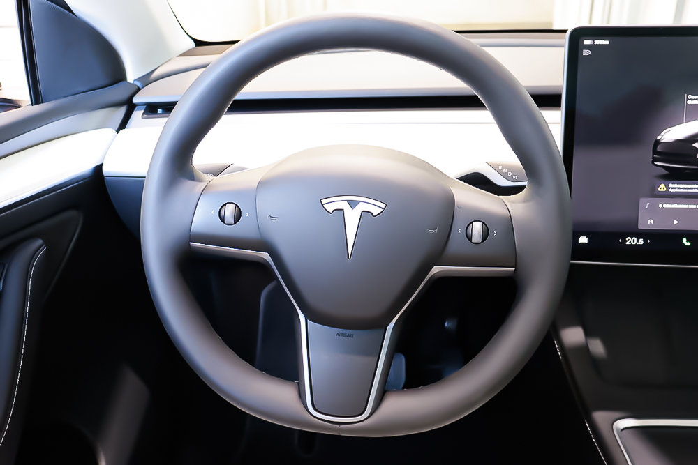 Tesla Model Y LONG RANGE + AWD + CUIR + GPS 2024 à Terrebonne, Québec - 15 - w1024h768px