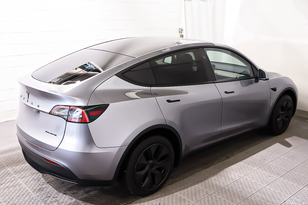 2024 Tesla Model Y SR + ELECTRIQUE + CUIR + TOIT DE VERRE PANO in Terrebonne, Quebec - 32 - w1024h768px