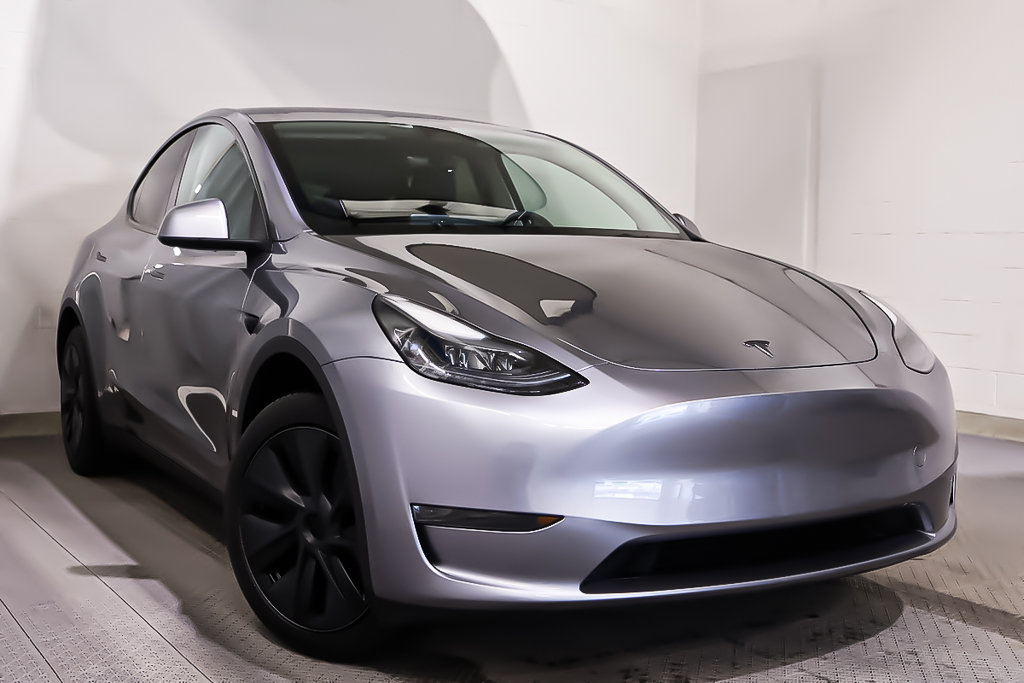 2024 Tesla Model Y SR + ELECTRIQUE + CUIR + TOIT DE VERRE PANO in Terrebonne, Quebec - 1 - w1024h768px