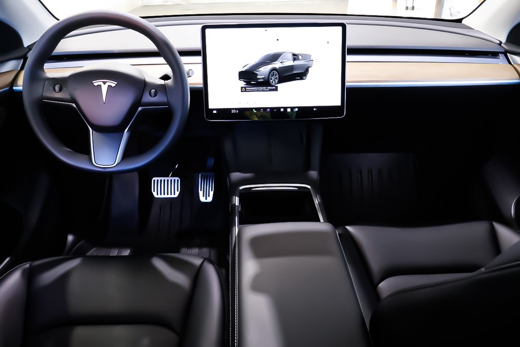Tesla MODEL Y DUAL MOTOR AWD + LONG RANGE + TOIT DE VERRE PANO 2024 à Terrebonne, Québec - 14 - w1024h768px