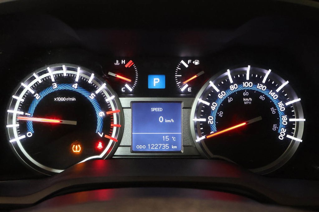 Toyota 4Runner LIMITED + 4X4 + TOIT OUVRANT 2016 à Terrebonne, Québec - 19 - w1024h768px