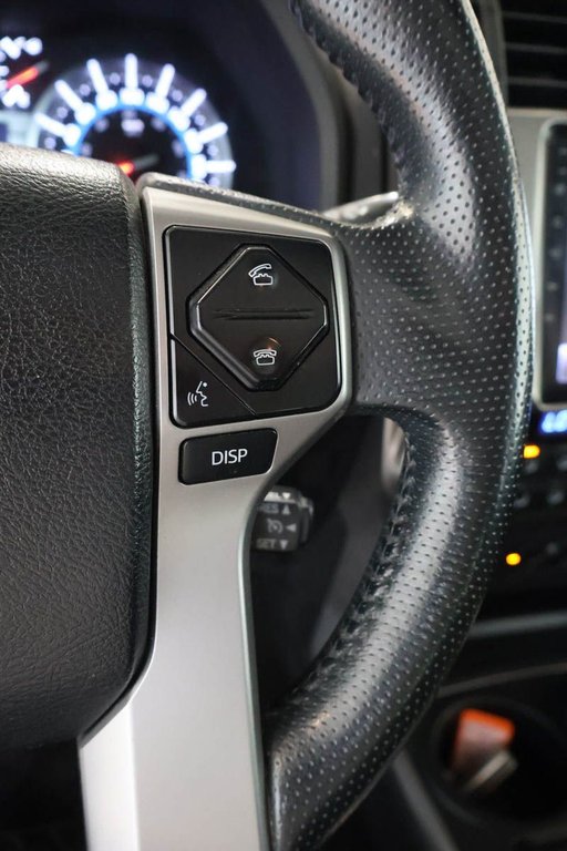Toyota 4Runner LIMITED + 4X4 + TOIT OUVRANT 2016 à Terrebonne, Québec - 18 - w1024h768px