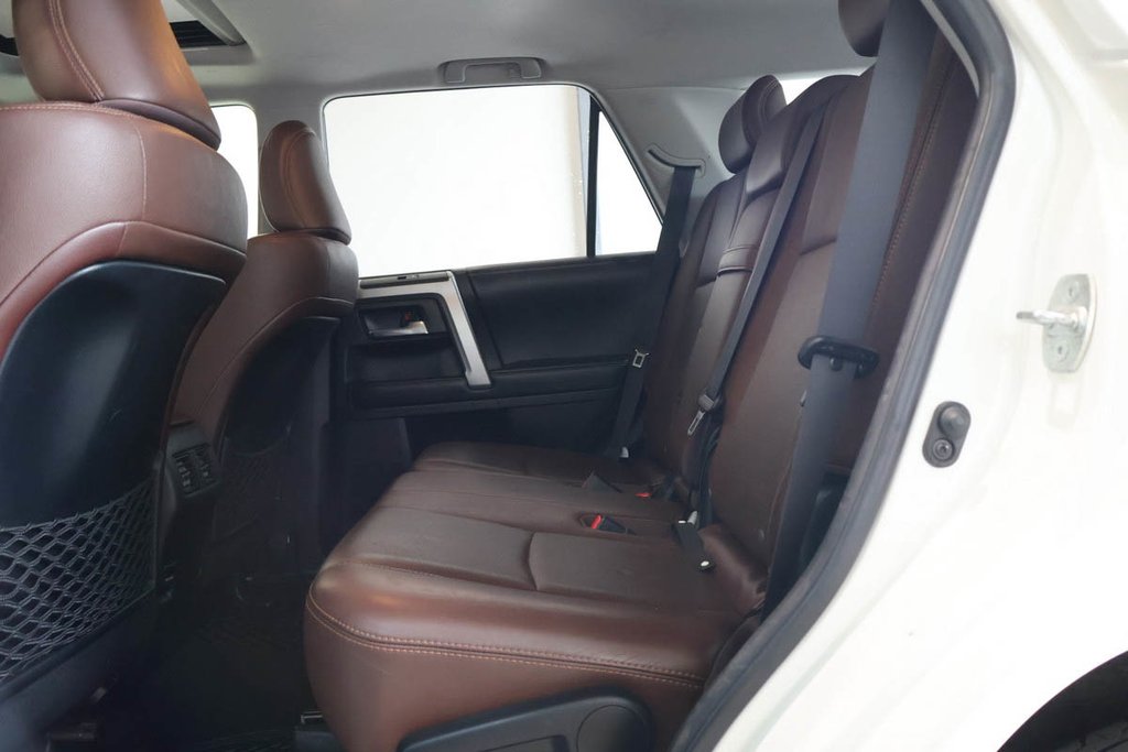 Toyota 4Runner LIMITED + 4X4 + TOIT OUVRANT 2016 à Terrebonne, Québec - 29 - w1024h768px