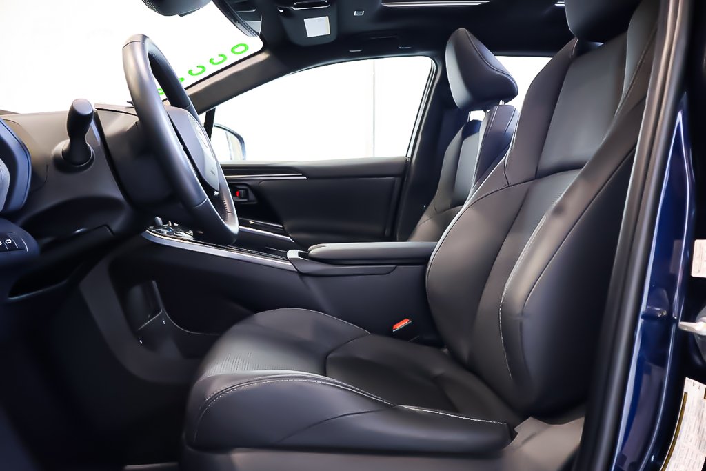 2023 Toyota BZ4X XLE + ELECTRIQUE + AWD + TOIT OUVRANT PANO in Terrebonne, Quebec - 10 - w1024h768px