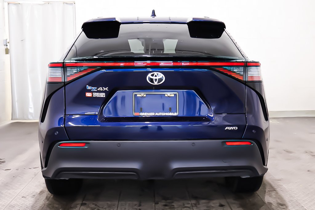2023 Toyota BZ4X XLE + ELECTRIQUE + AWD + TOIT OUVRANT PANO in Terrebonne, Quebec - 7 - w1024h768px