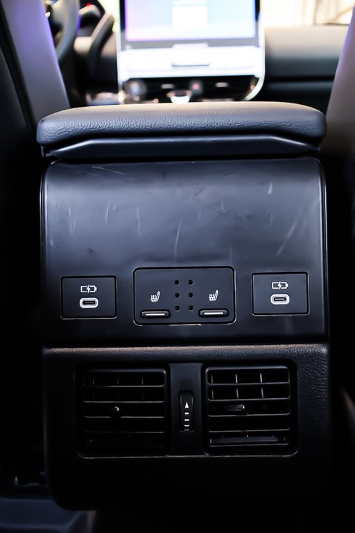 2023 Toyota BZ4X XLE + ELECTRIQUE + AWD + TOIT OUVRANT PANO in Terrebonne, Quebec - 29 - w1024h768px