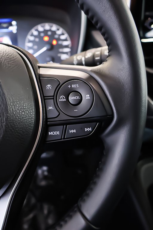Toyota Corolla HATCHBACK SE PLUS + SIEGES CHAUFFANTS + CARPLAY 2025 à Terrebonne, Québec - 17 - w1024h768px