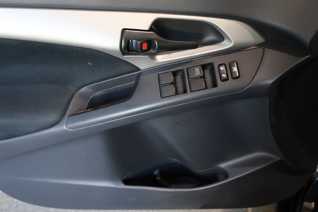 Toyota Matrix AUTOMATIQUE + GROUPE ELECTRIQUE 2014 à Terrebonne, Québec - 18 - w1024h768px