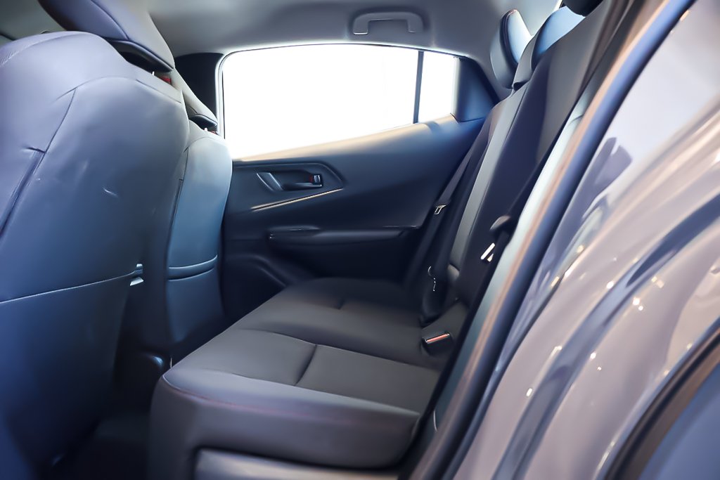 Toyota Prius PRIME SE + HYBRIDE + CARPLAY 2024 à Terrebonne, Québec - 27 - w1024h768px