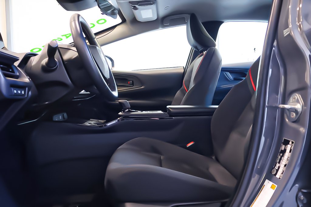 Toyota Prius PRIME SE + HYBRIDE + CARPLAY 2024 à Terrebonne, Québec - 10 - w1024h768px