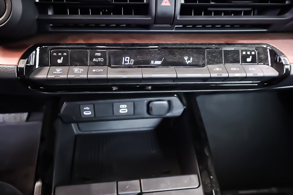 Toyota Prius PRIME SE + HYBRIDE + CARPLAY 2024 à Terrebonne, Québec - 22 - w1024h768px