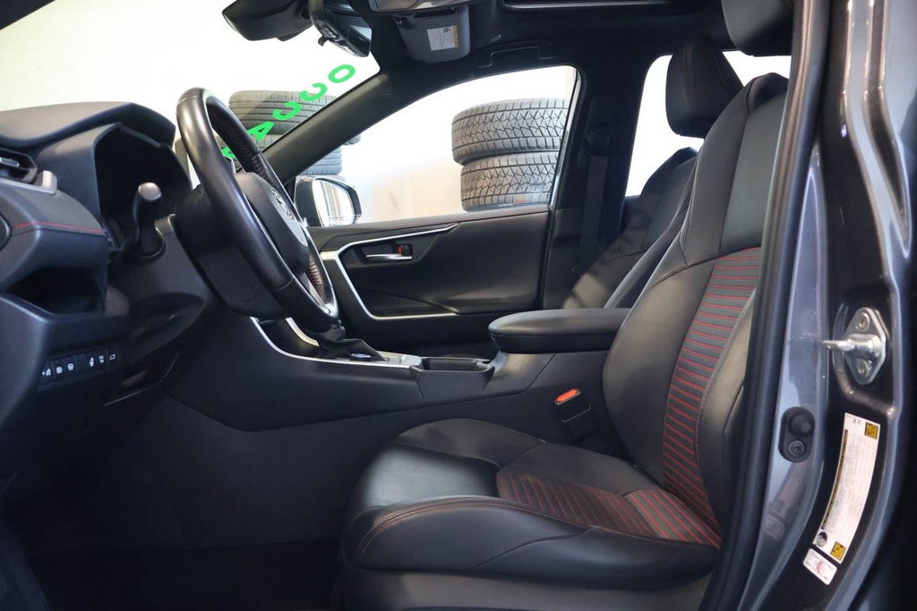 2023 Toyota RAV4 PRIME XSE + HYBRIDE + AWD + TOIT OUVRANT in Terrebonne, Quebec - 10 - w1024h768px