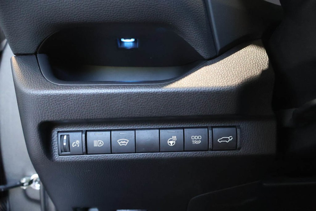 2023 Toyota RAV4 PRIME XSE + HYBRIDE + AWD + TOIT OUVRANT in Terrebonne, Quebec - 26 - w1024h768px