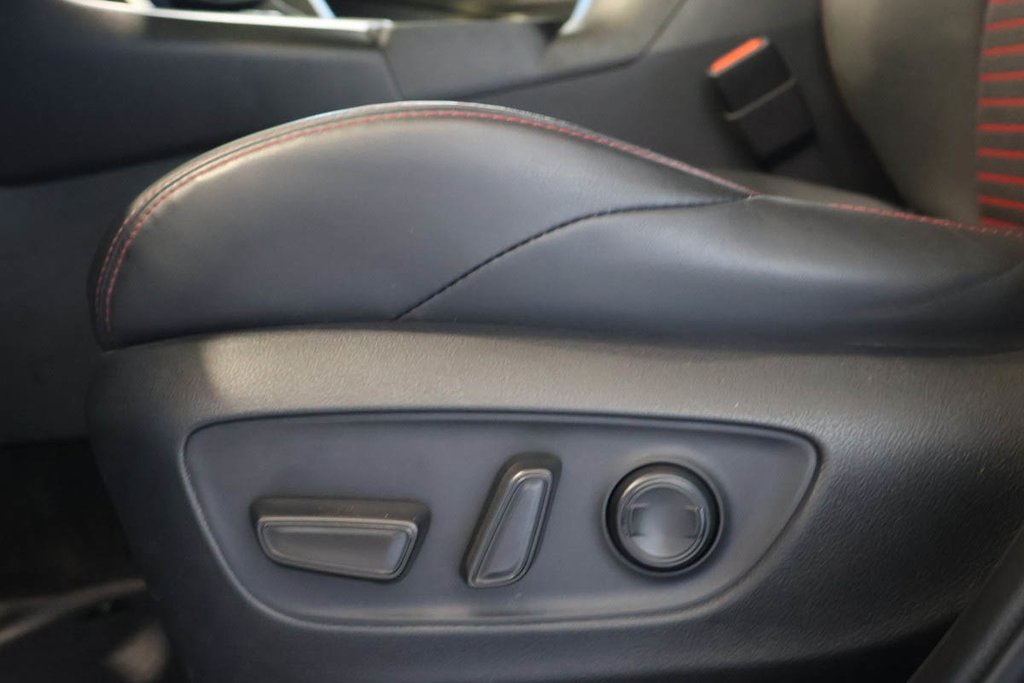 2023 Toyota RAV4 PRIME XSE + HYBRIDE + AWD + TOIT OUVRANT in Terrebonne, Quebec - 13 - w1024h768px