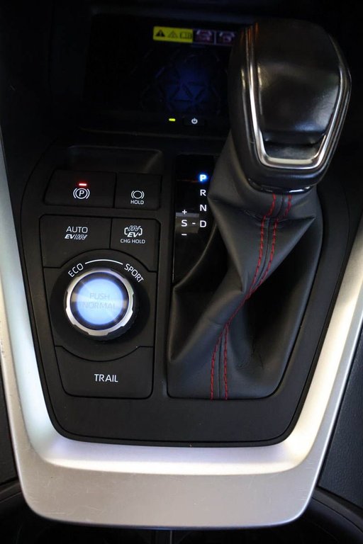 2023 Toyota RAV4 PRIME XSE + HYBRIDE + AWD + TOIT OUVRANT in Terrebonne, Quebec - 25 - w1024h768px