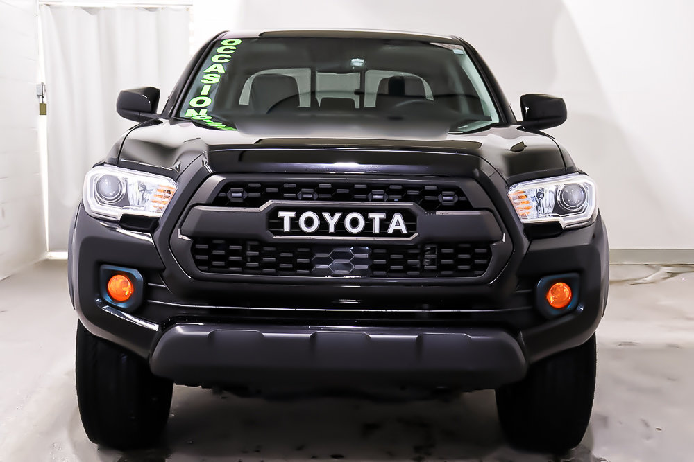 2023 Toyota Tacoma SR5 + DOUBLE CAB + V6 + 4X4 in Terrebonne, Quebec - 2 - w1024h768px