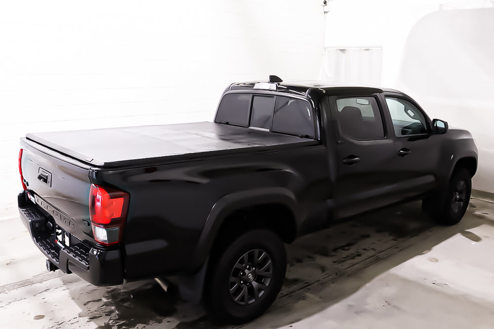 2023 Toyota Tacoma SR5 + DOUBLE CAB + V6 + 4X4 in Terrebonne, Quebec - 7 - w1024h768px