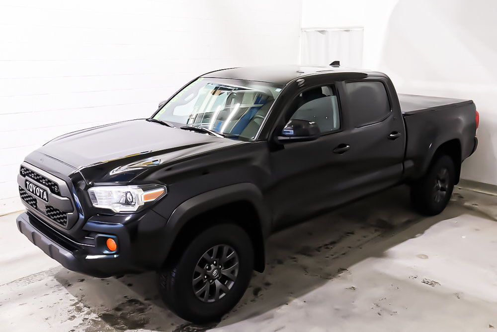 2023 Toyota Tacoma SR5 + DOUBLE CAB + V6 + 4X4 in Terrebonne, Quebec - 3 - w1024h768px