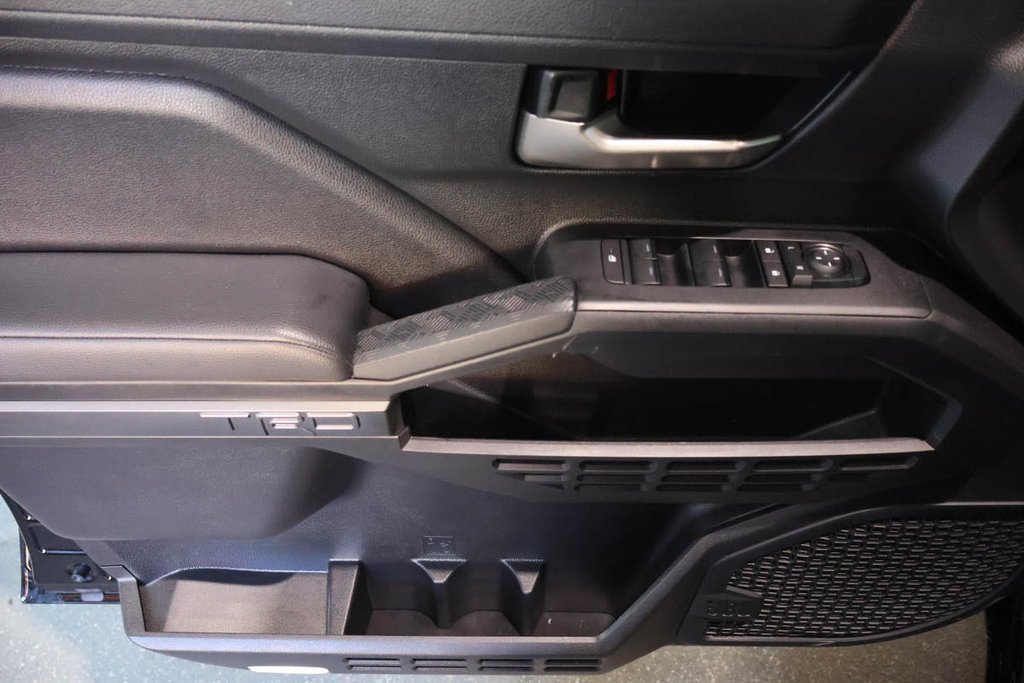 Toyota TACOMA TRD SPORT + + DOUBLE CAB + 4X4 + TOIT OUVRANT 2024 à Terrebonne, Québec - 27 - w1024h768px
