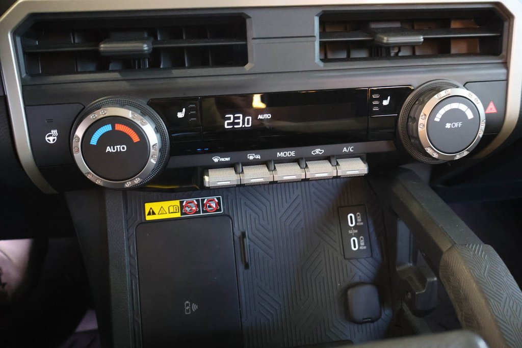 Toyota TACOMA TRD SPORT + + DOUBLE CAB + 4X4 + TOIT OUVRANT 2024 à Terrebonne, Québec - 23 - w1024h768px