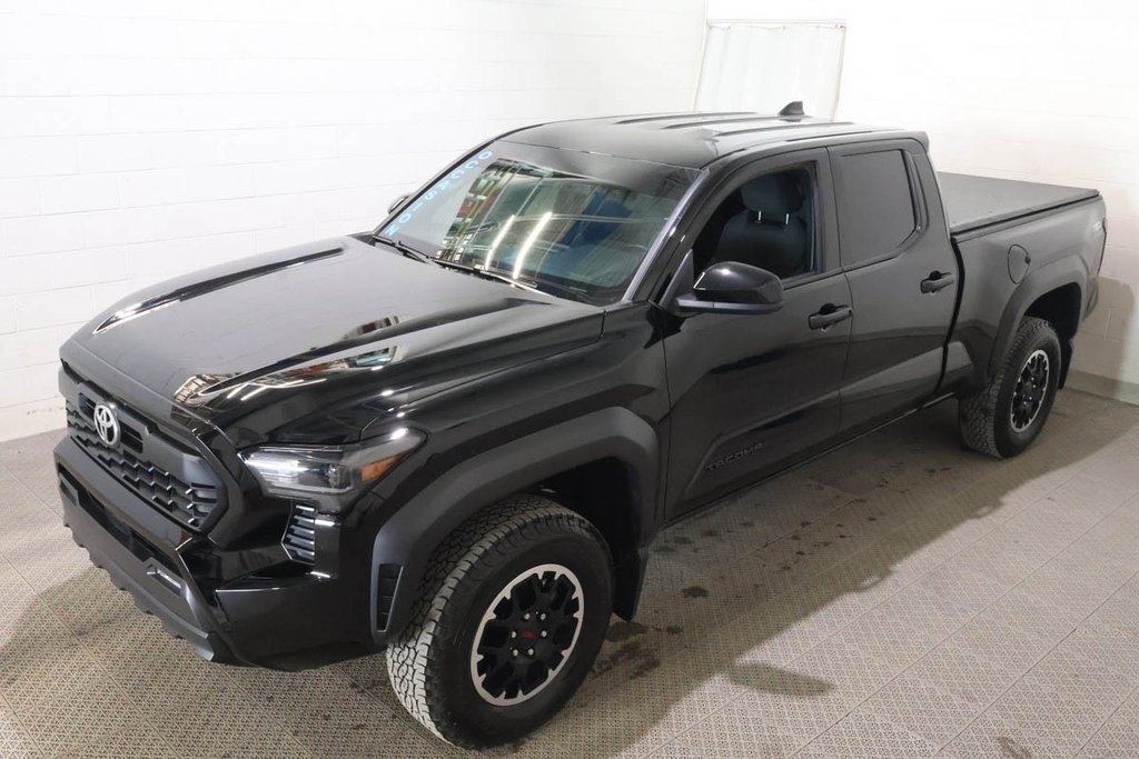 Toyota TACOMA 4X4 + DOUBLE CAB + ATTACHE-REMORQUE 2025 à Terrebonne, Québec - 3 - w1024h768px