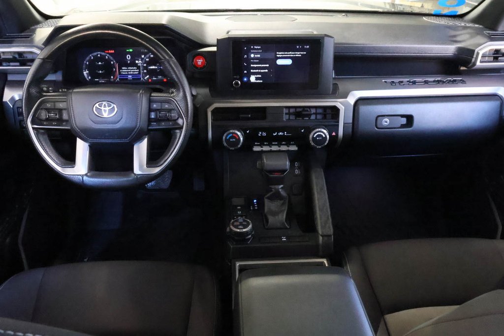 Toyota TACOMA 4X4 + DOUBLE CAB + ATTACHE-REMORQUE 2025 à Terrebonne, Québec - 13 - w1024h768px