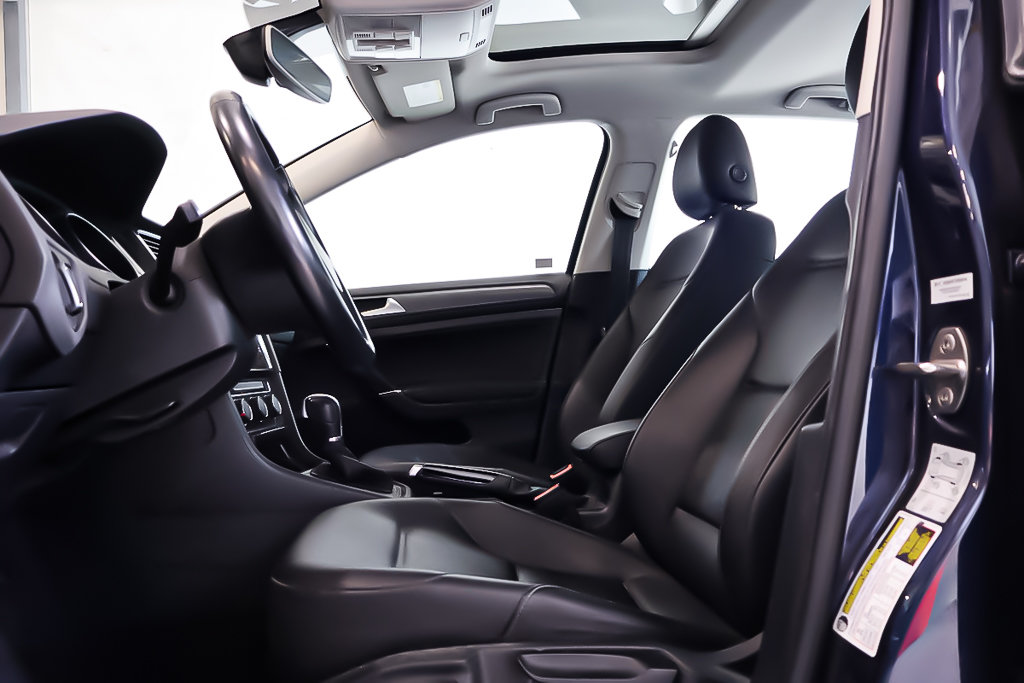 2018 Volkswagen Golf 1.8 TSI COMFORTLINE + AUTOMATIQUE in Terrebonne, Quebec - 10 - w1024h768px