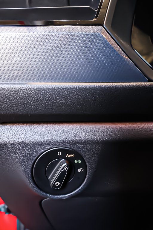 Volkswagen Jetta GLI +  MANUELLE + TOIT OUVRANT 2020 à Terrebonne, Québec - 27 - w1024h768px