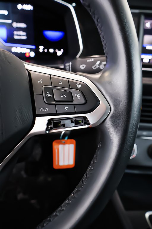 2023 Volkswagen Jetta TRENDLINE + FWD + AUTOMATIQUE in Terrebonne, Quebec - 17 - w1024h768px
