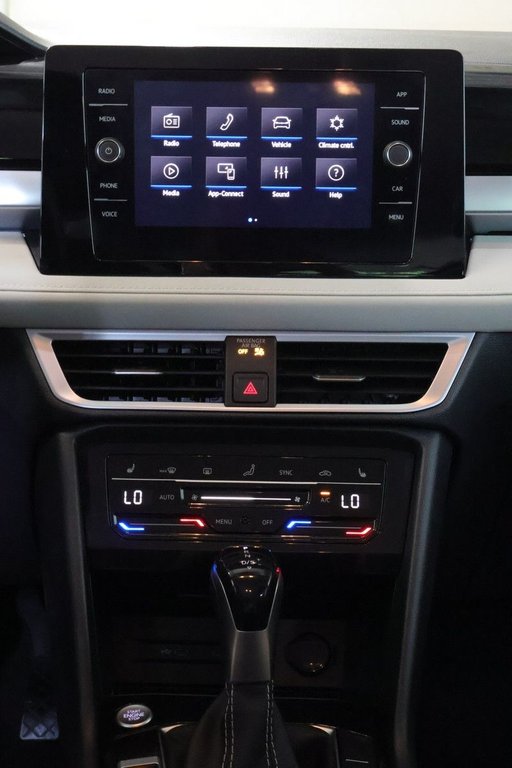 2025 Volkswagen TAOS COMFORTLINE + AWD + SIEGES ET VOLANT CHAUFFANTS in Terrebonne, Quebec - 15 - w1024h768px