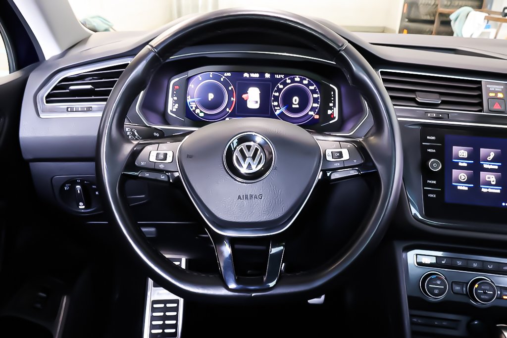 2021 Volkswagen Tiguan R-LINE + AWD + TOIT OUVRANT PANO in Terrebonne, Quebec - 15 - w1024h768px