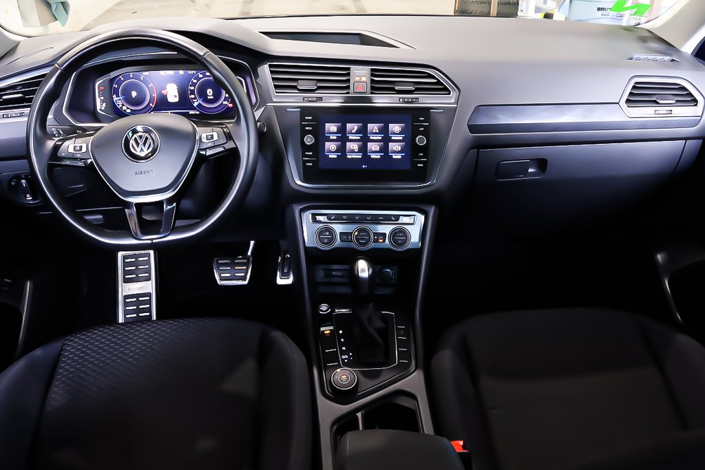 2021 Volkswagen Tiguan R-LINE + AWD + TOIT OUVRANT PANO in Terrebonne, Quebec - 14 - w1024h768px