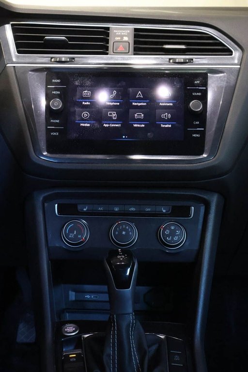 2024 Volkswagen TIGUAN TRENDLINE + AWD + DÉMARREUR + CARPLAY in Terrebonne, Quebec - 19 - w1024h768px